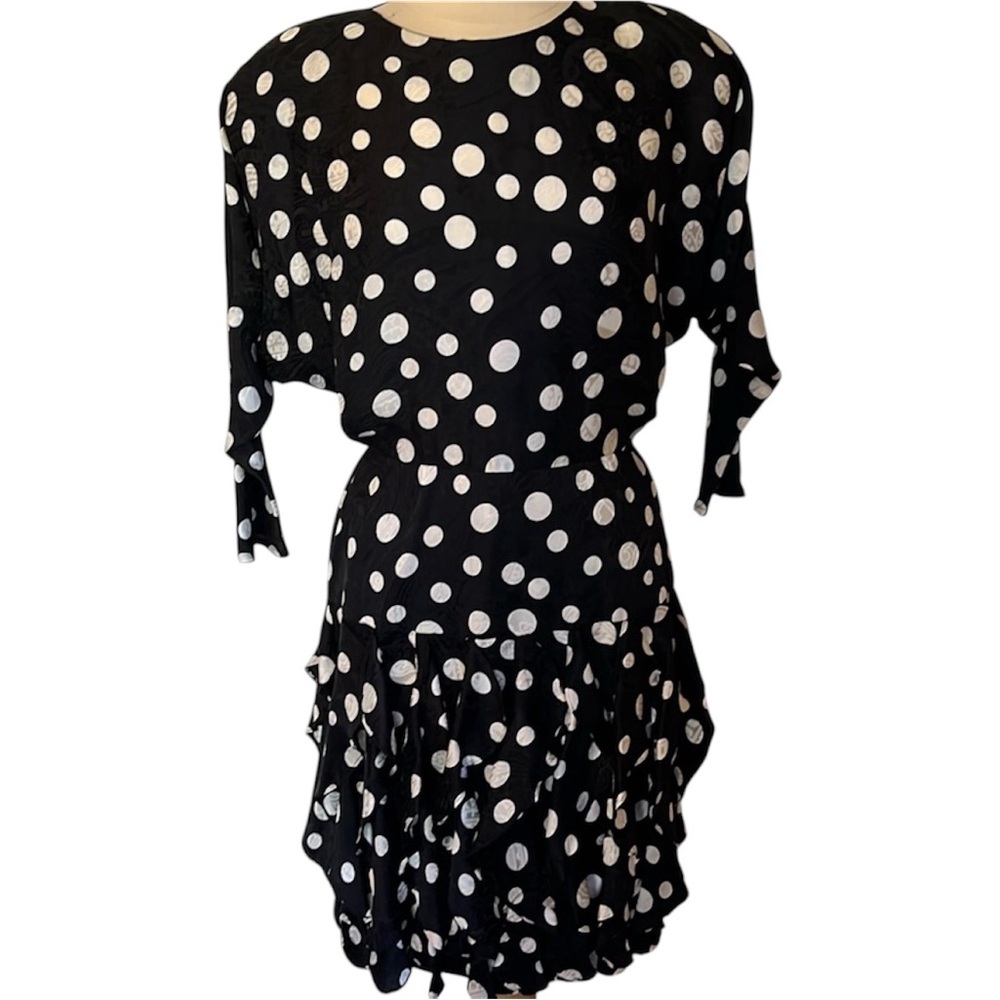 Vtg.80’s Gillian Black & White Pure Silk Polka Dot Dress w/ruffle skirt Size 10